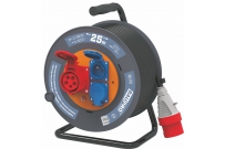 Predlžovací prívod 25m s navijakom 400V+230V zásuvky 5x1,5mm čierna guma Baupro.